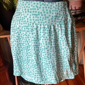 Nike Women's Bluish Greenish Patterned Skirt, Read